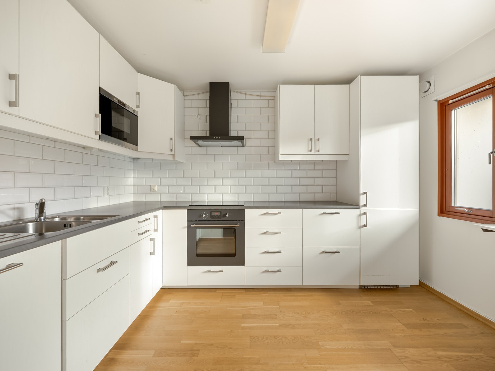 I følge tidligere salgsoppgave ble kjøkkenet skiftet i 2015. Galleribilde