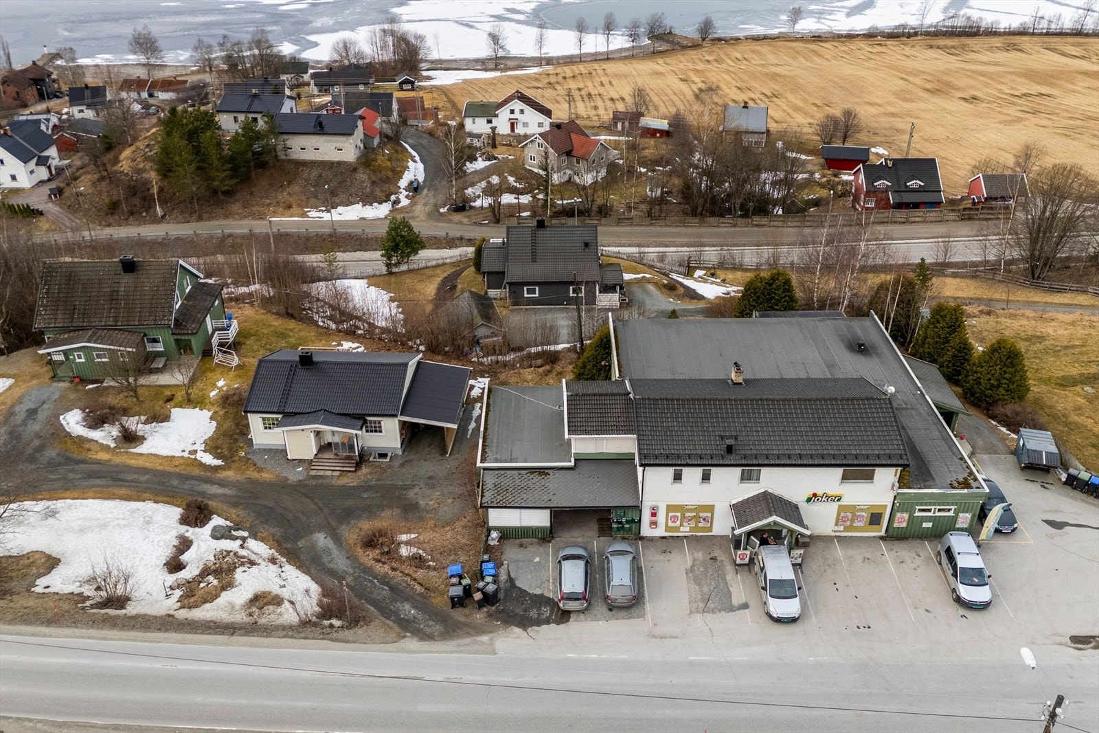 Jokerbutikken ligger rett ved boligen Galleribilde