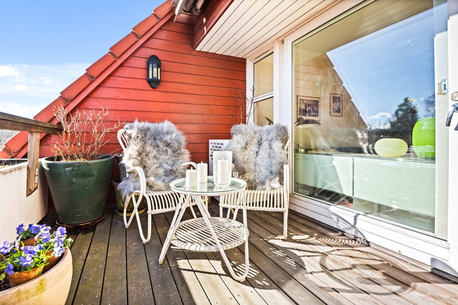 Her får du morgensolen som kan nytes fra så tidlig som 05 midtsommer! Galleribilde