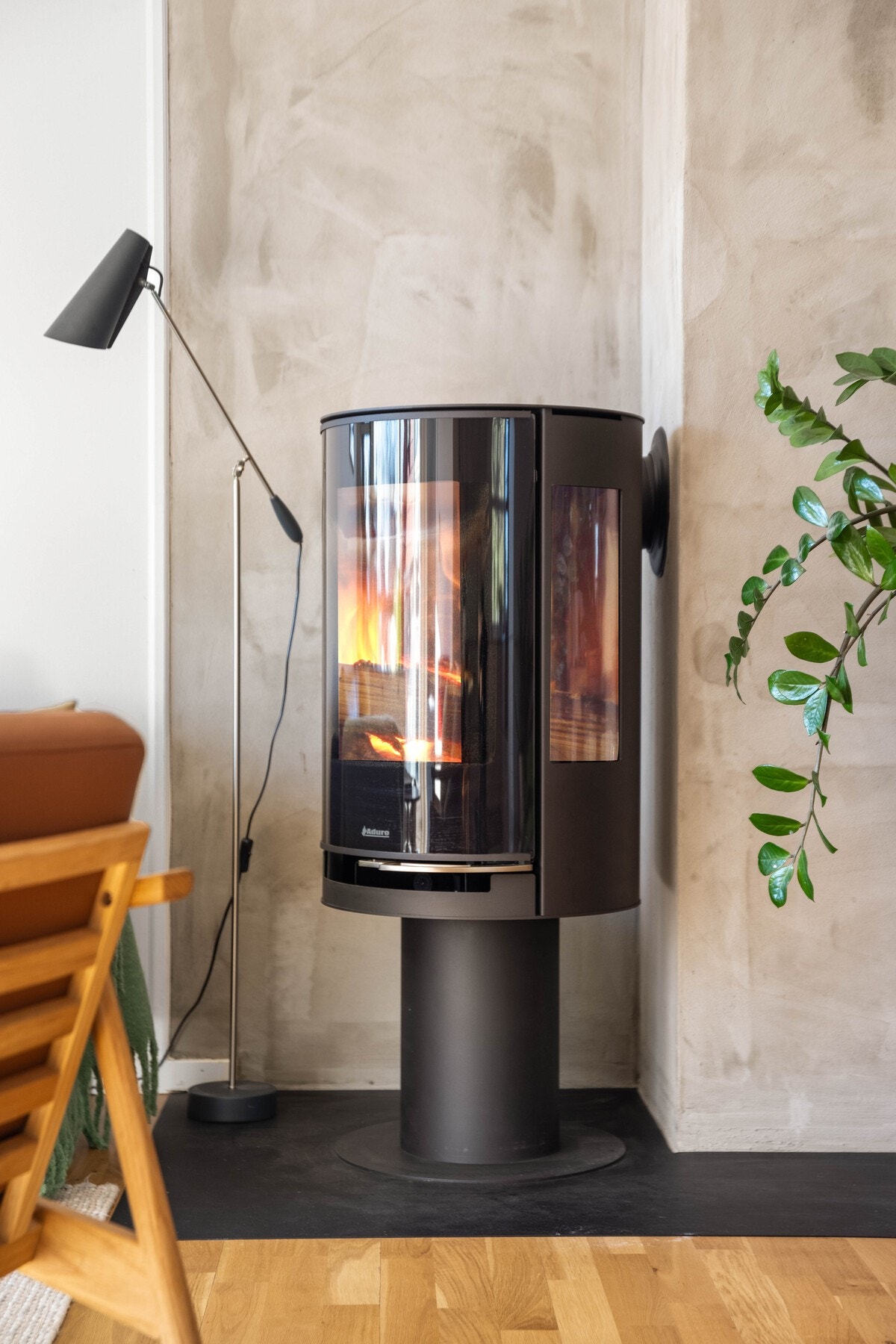 Ny peis fra oktober 2024 som varmer godt. Galleribilde