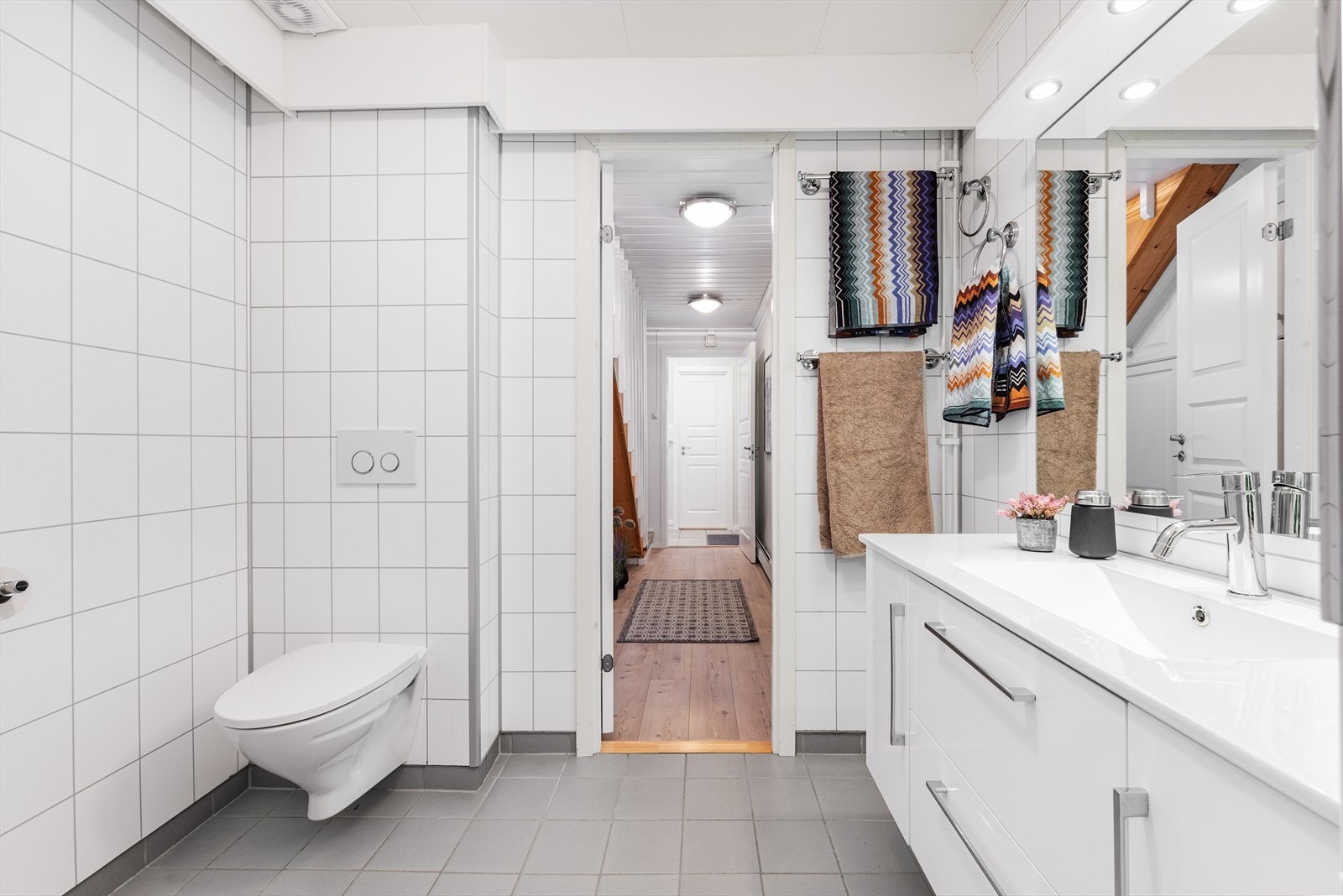 Bad i 1. etasje. Galleribilde