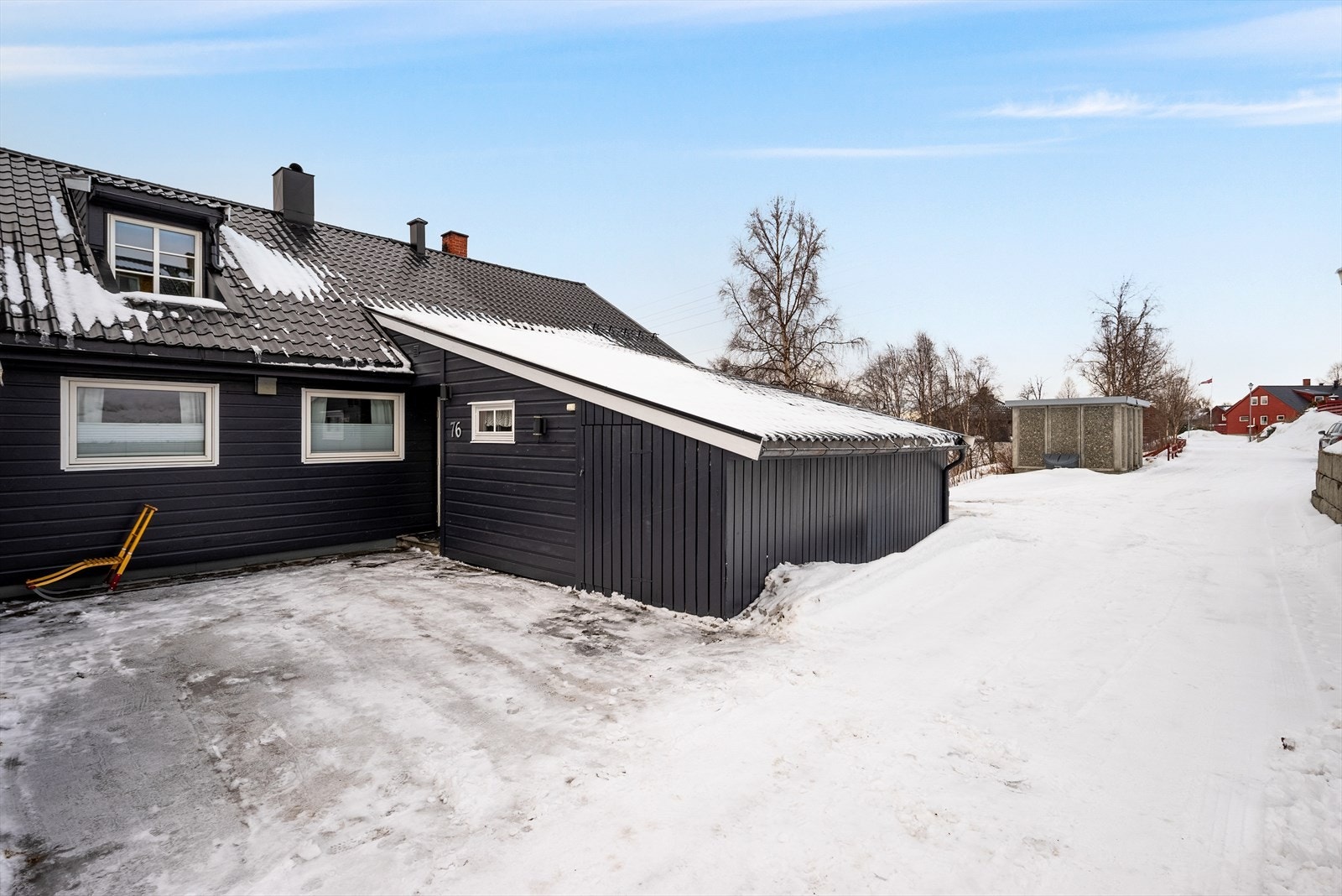 Inngangsparti. Galleribilde