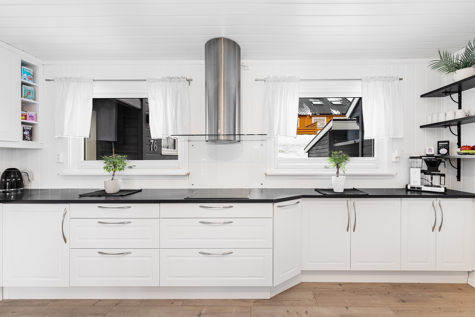 Kjøkkenet ble som resten av 1. etasje pusset opp i 2012. Galleribilde