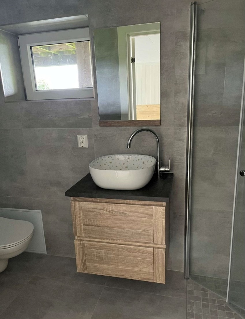 Badet i underetasjen er nyoppusset. Galleribilde