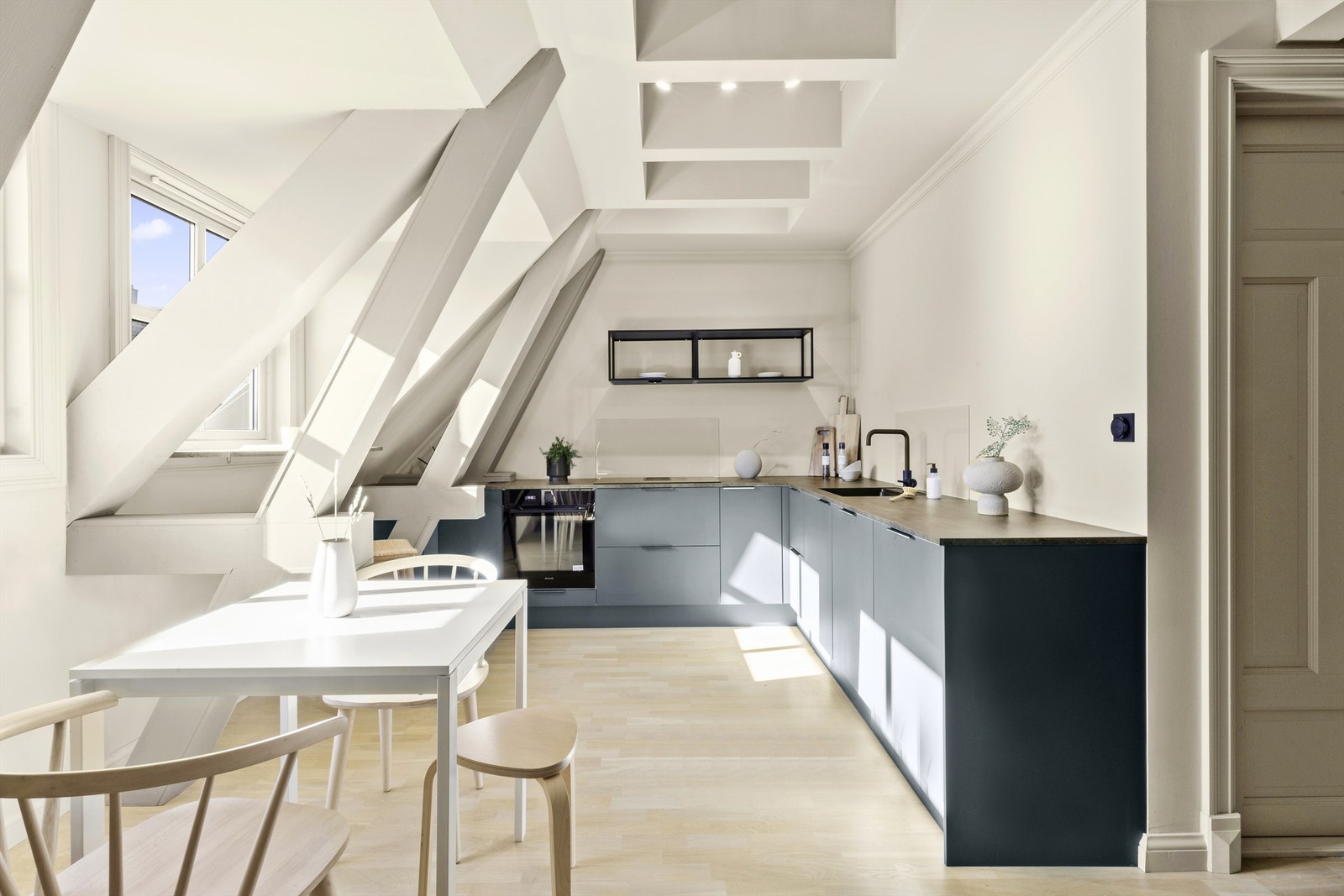 Hvem vil du invitere på middag i ny leilighet? Galleribilde