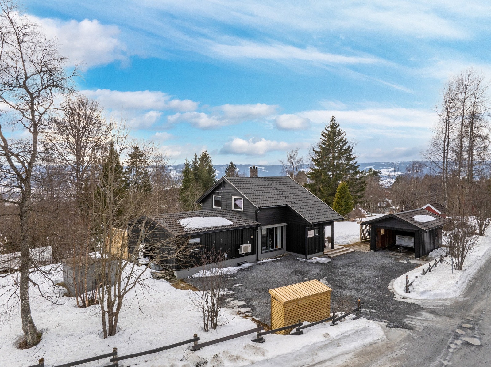 Velkommen til Brøttum og Holtevegen 303. Galleribilde