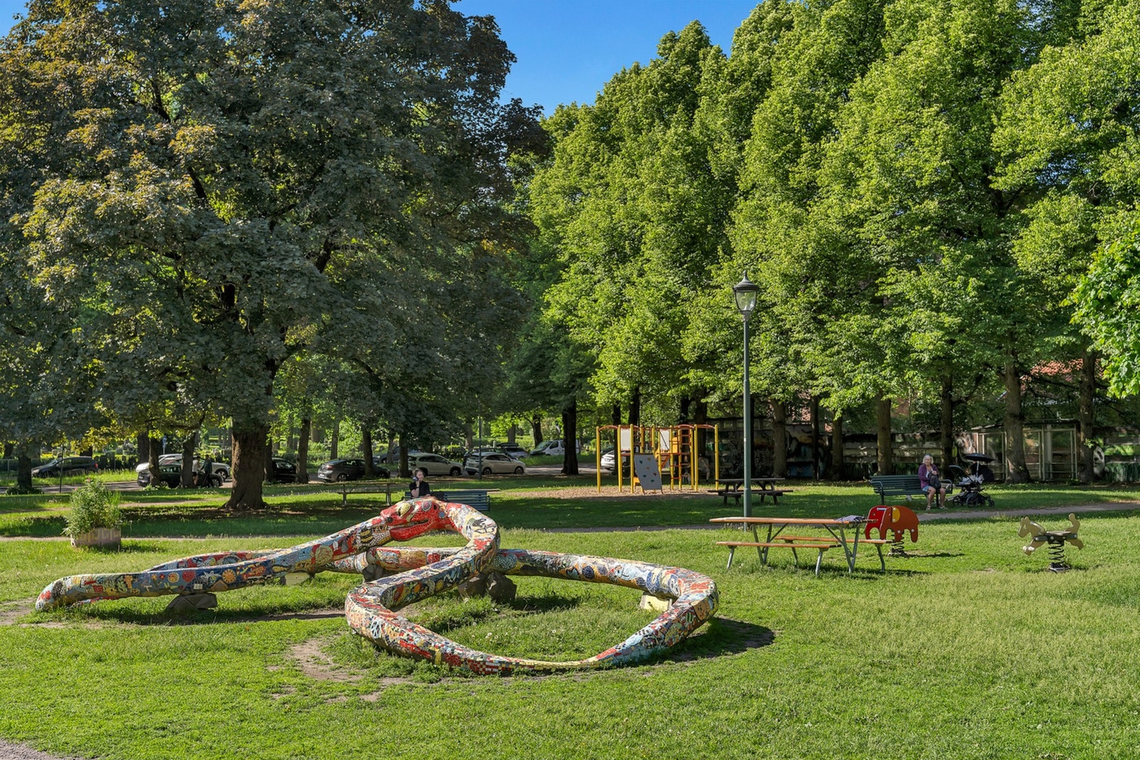 Torshovparken er en av flere grønne lunger i byen - en kort spasertur fra leiligheten. Galleribilde