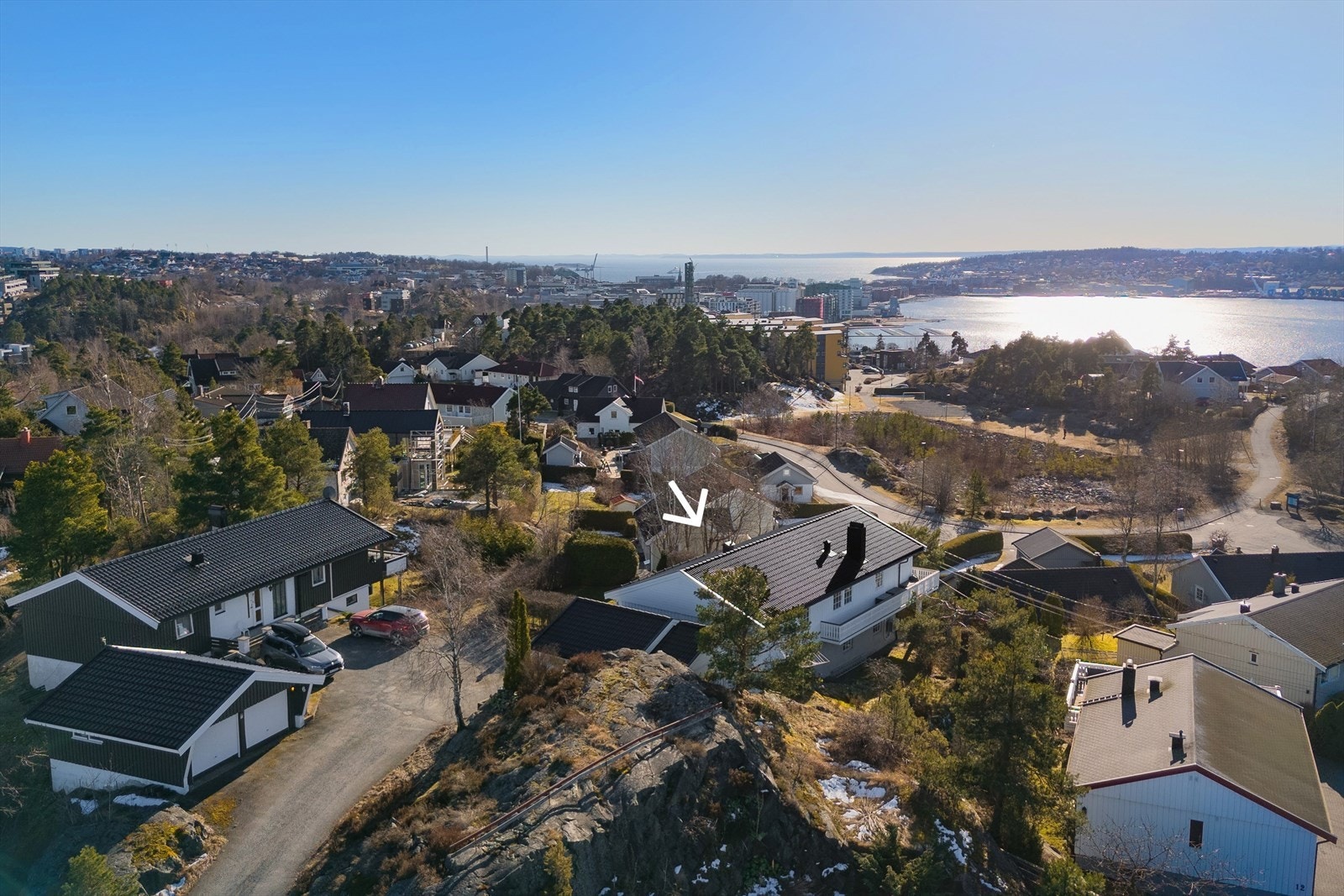 Velkommen til Rådyrveien 8 formidlet av Nordvik v/Kent Yuen! Galleribilde