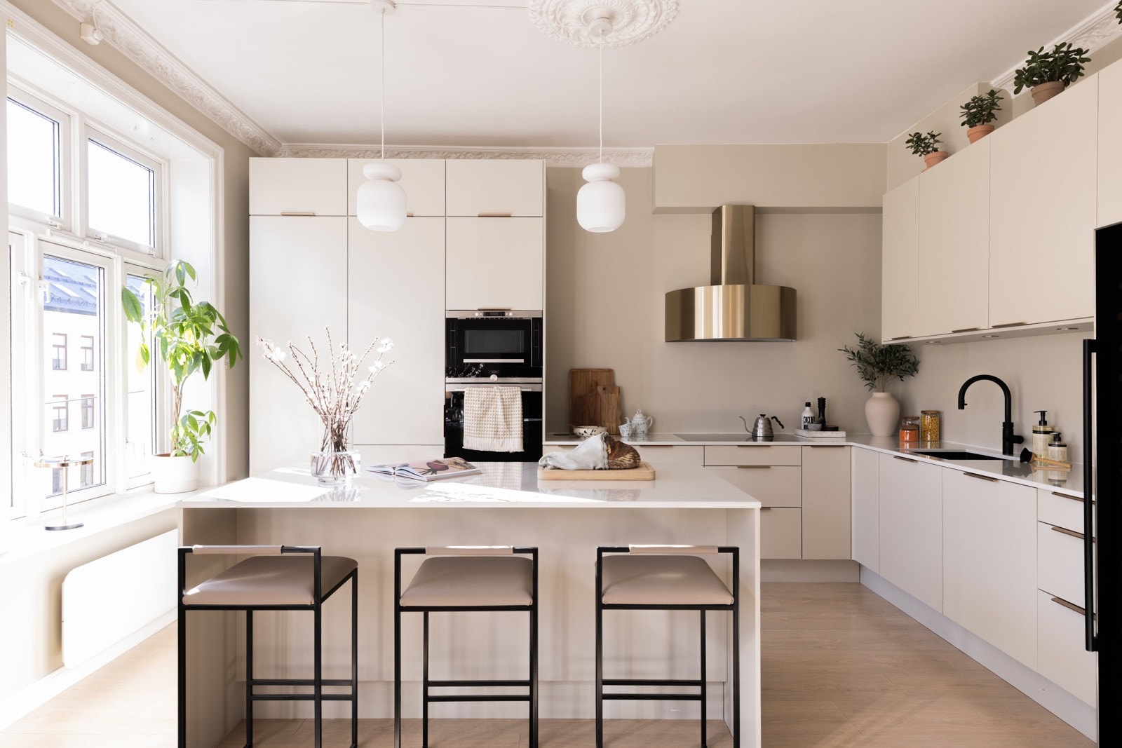 Fantastisk kjøkken med eksklusive tilvalg - bl.a. Quooker som gir kokende vann i vannkranen. Galleribilde