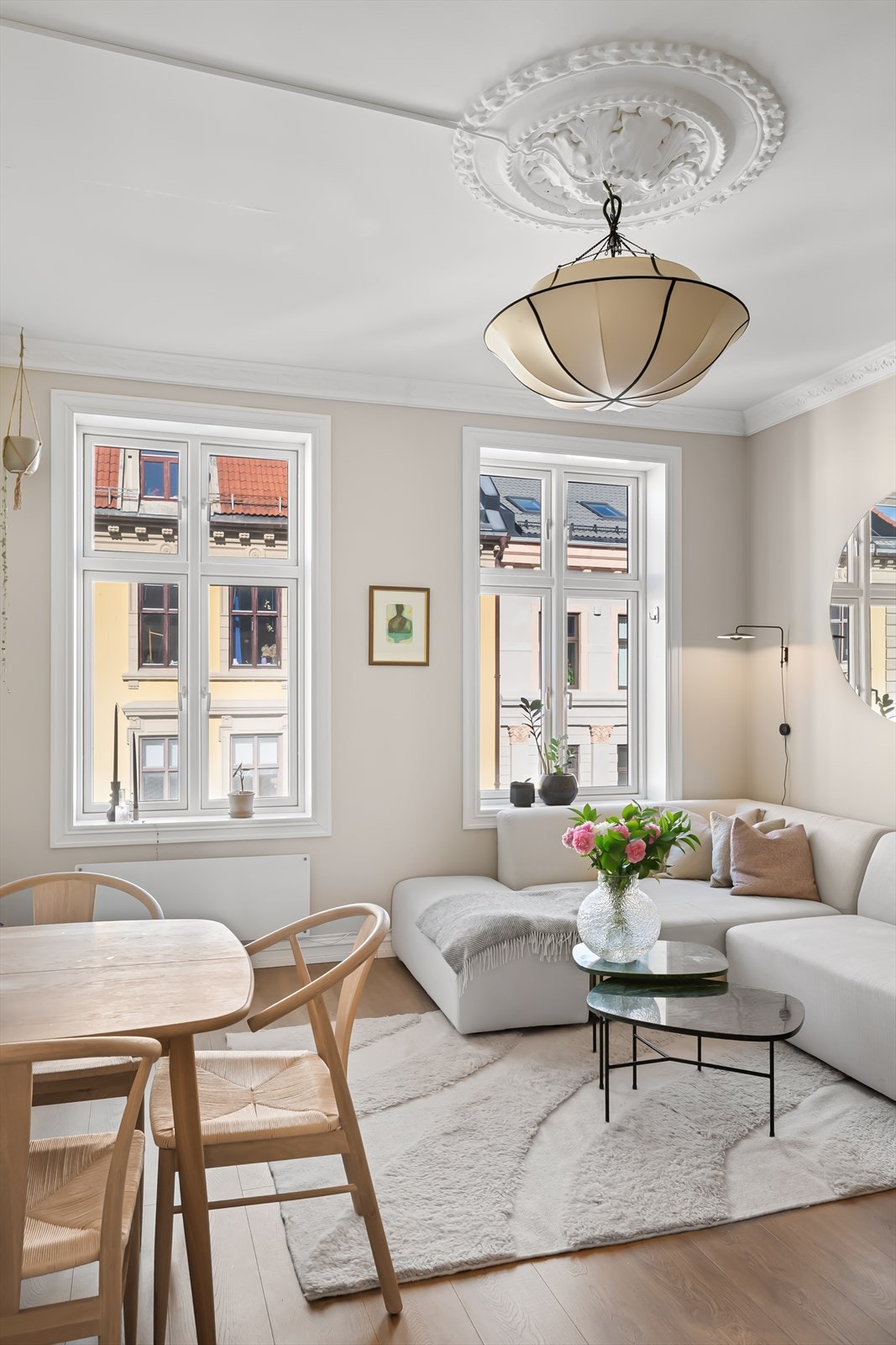 Originale himlinger med stukkatur og rosett Galleribilde