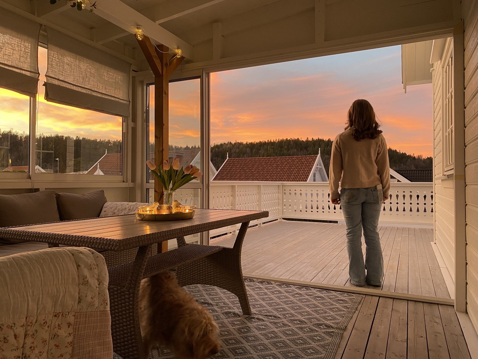 Fantastisk solnedgang. Galleribilde