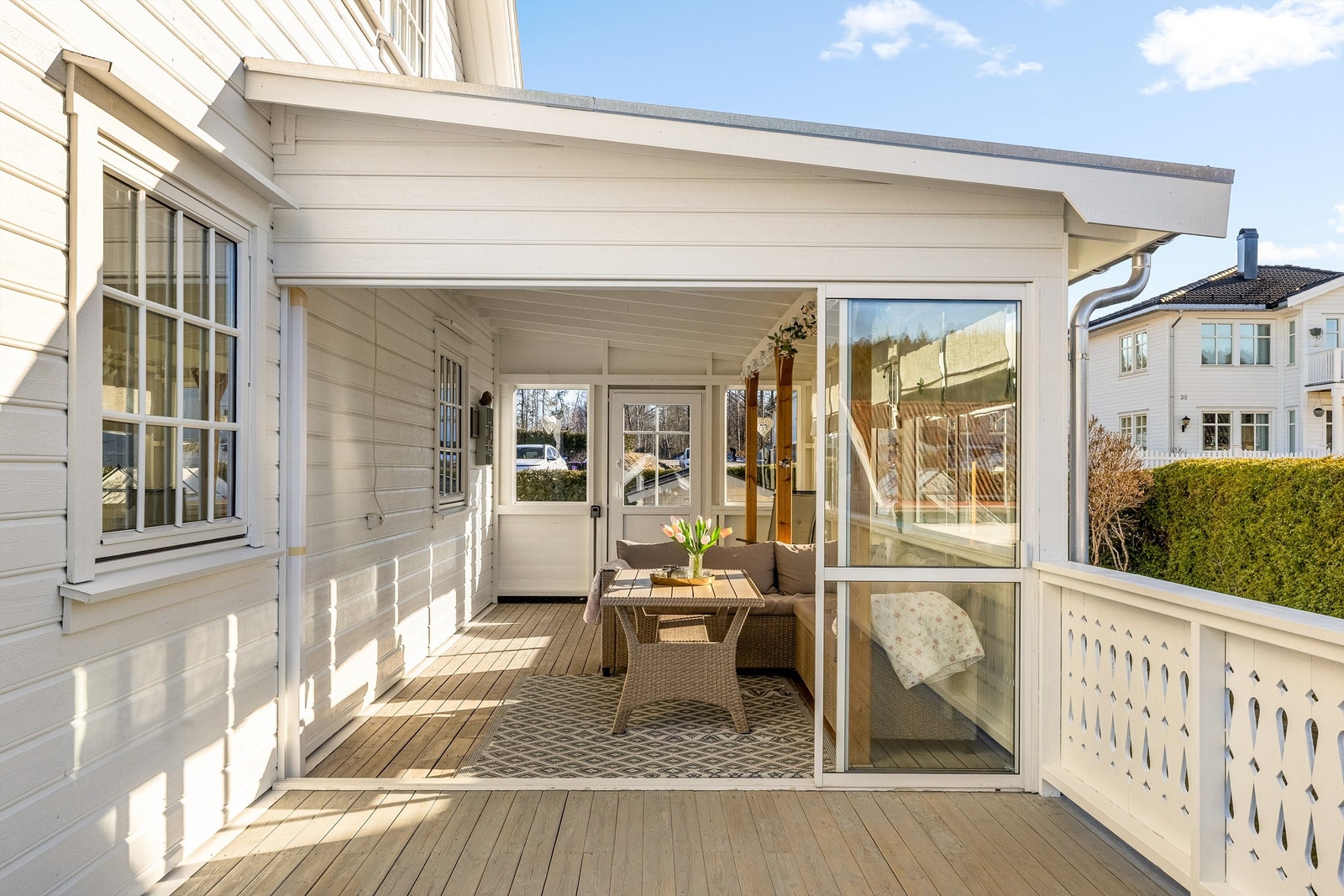 Koselig overbygget utestue. Galleribilde