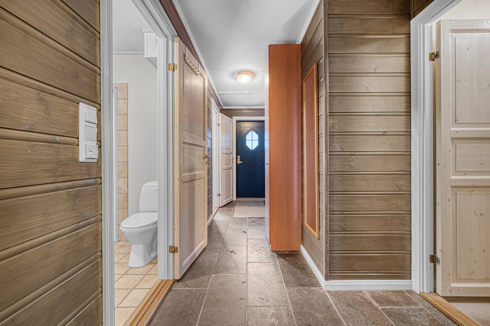 286104_DSC09508_HDR.jpg Galleribilde