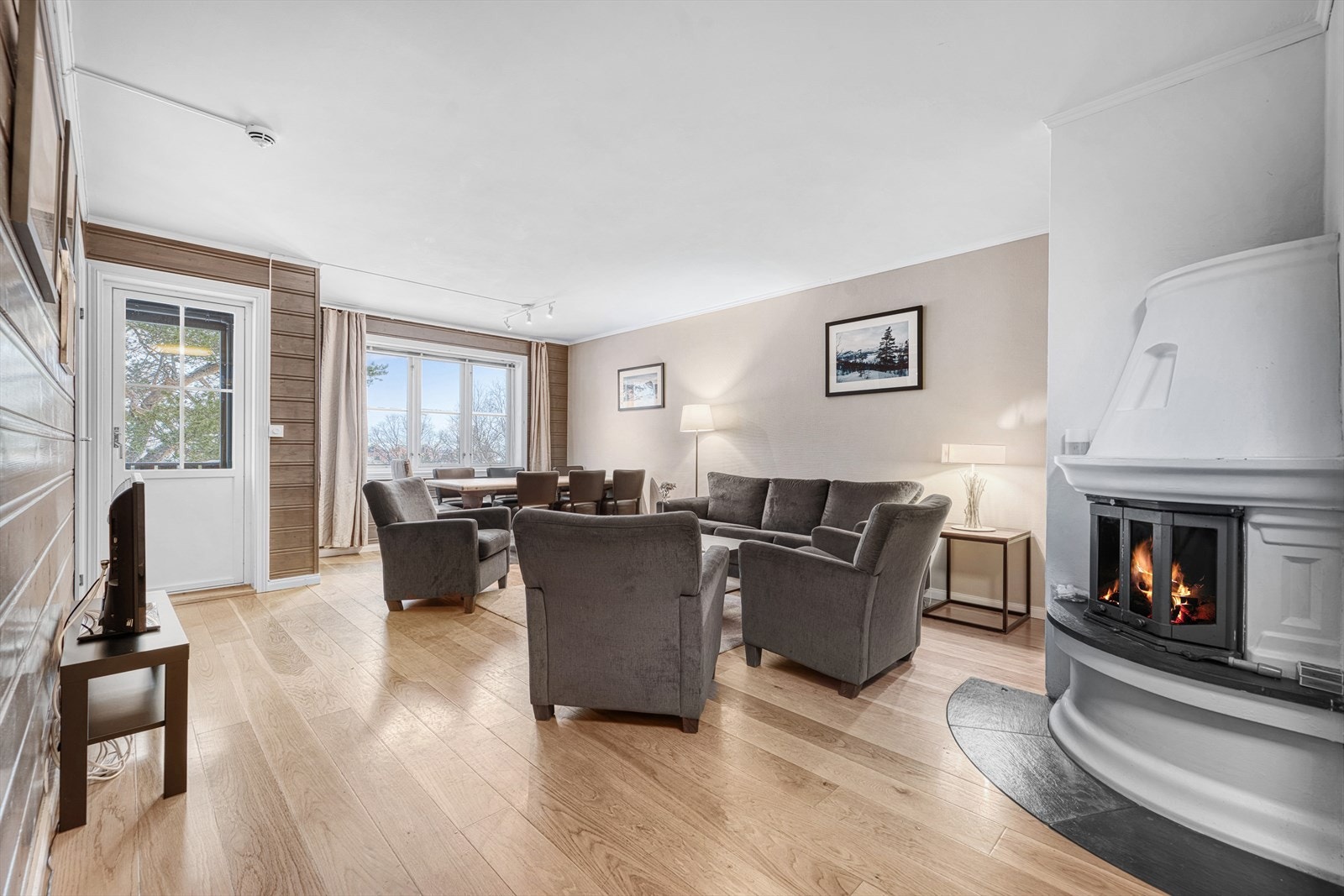 286104_DSC09513_HDR.jpg Galleribilde