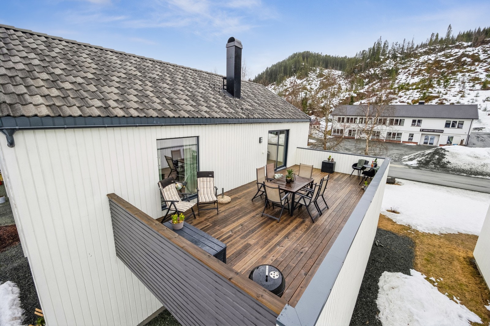 Veranda på hele 40 kvm. Galleribilde