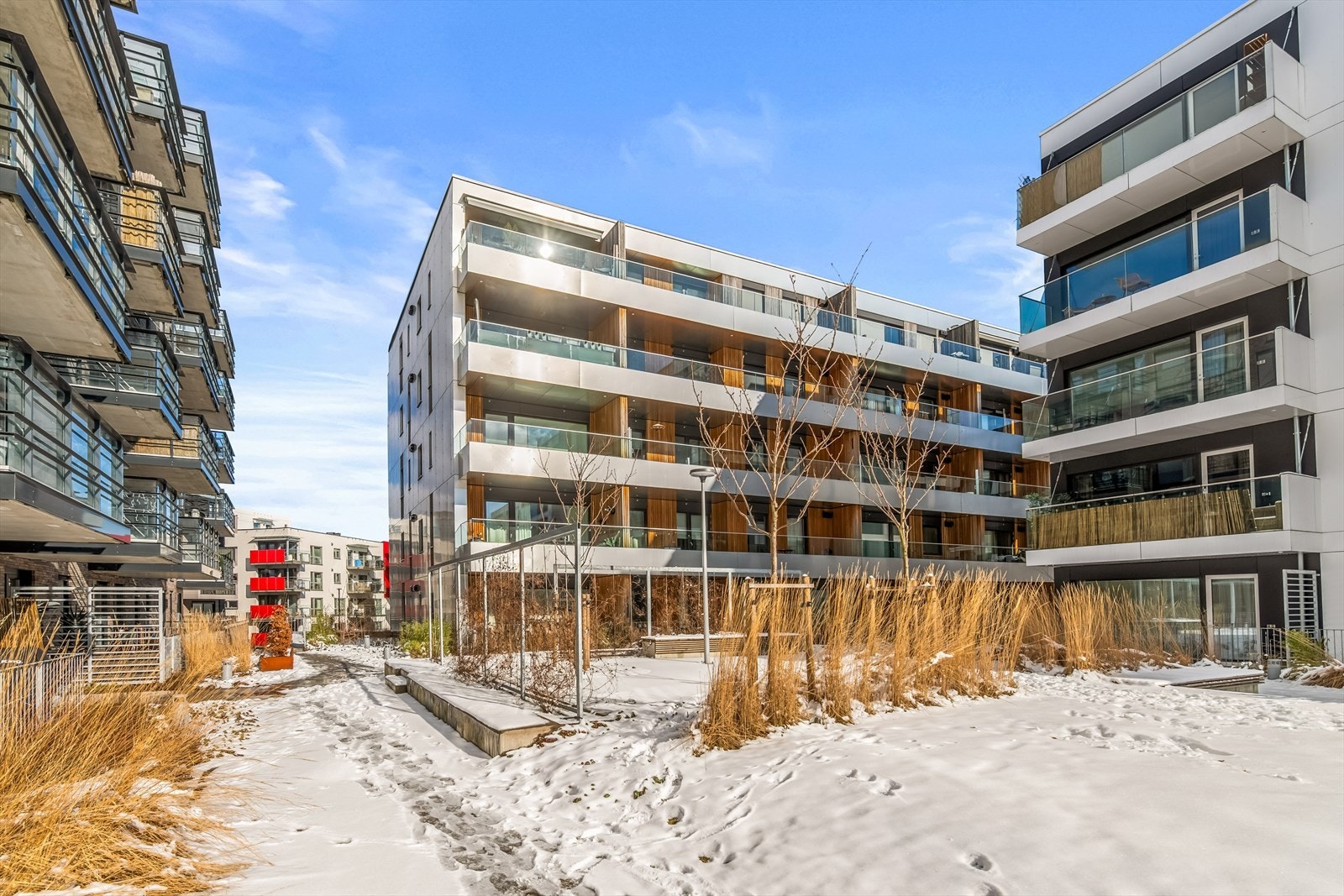 Pent opparbeidet uteområde Galleribilde