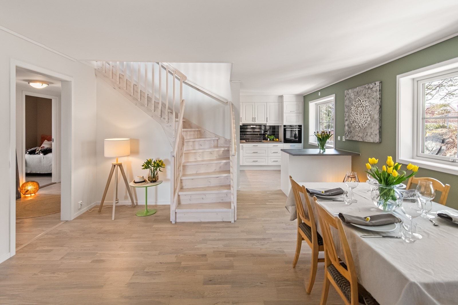 Nordvik Tønsberg v/Jørgen Nyhus har gleden av å presentere Halvstikkveien 37! Galleribilde