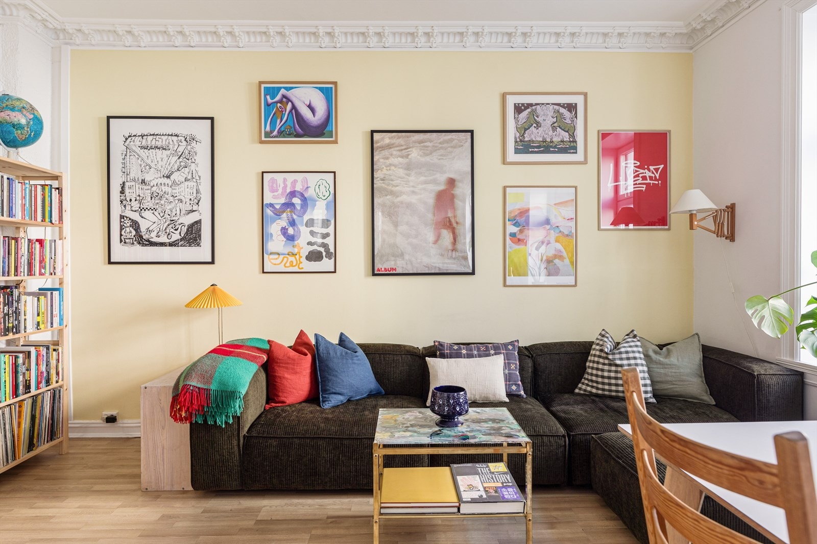 Dette er et hjem med sjel - moderne, men samtidig varmt og innbydende. Galleribilde