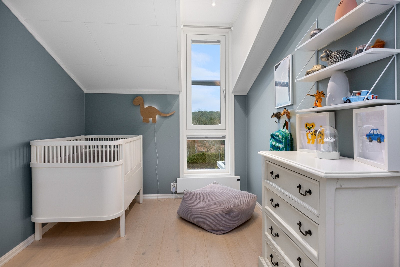 Soverom nr. 4. Galleribilde