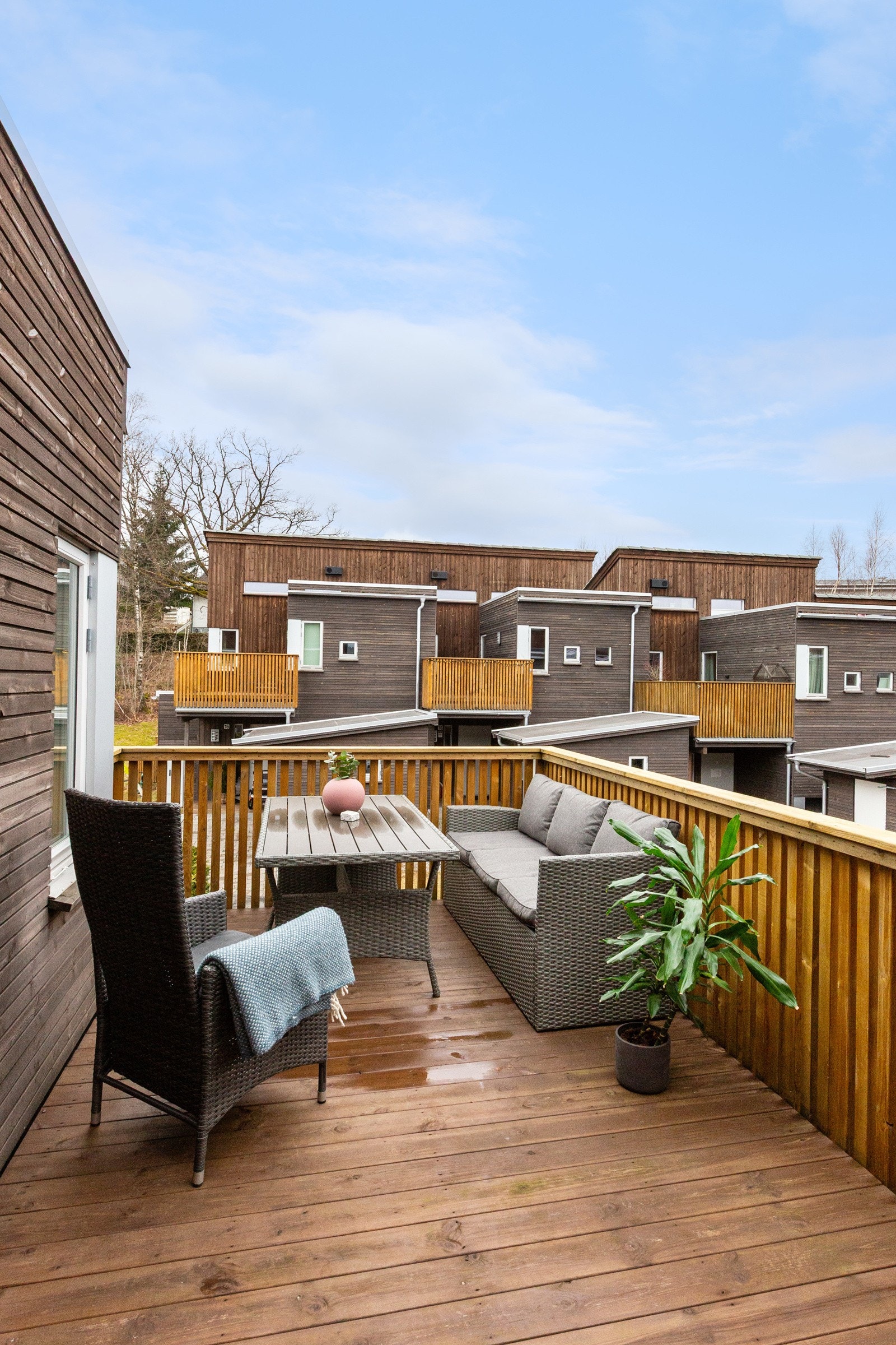 Terrassen er vestvendt og har gode møbleringsmuligheter. Galleribilde