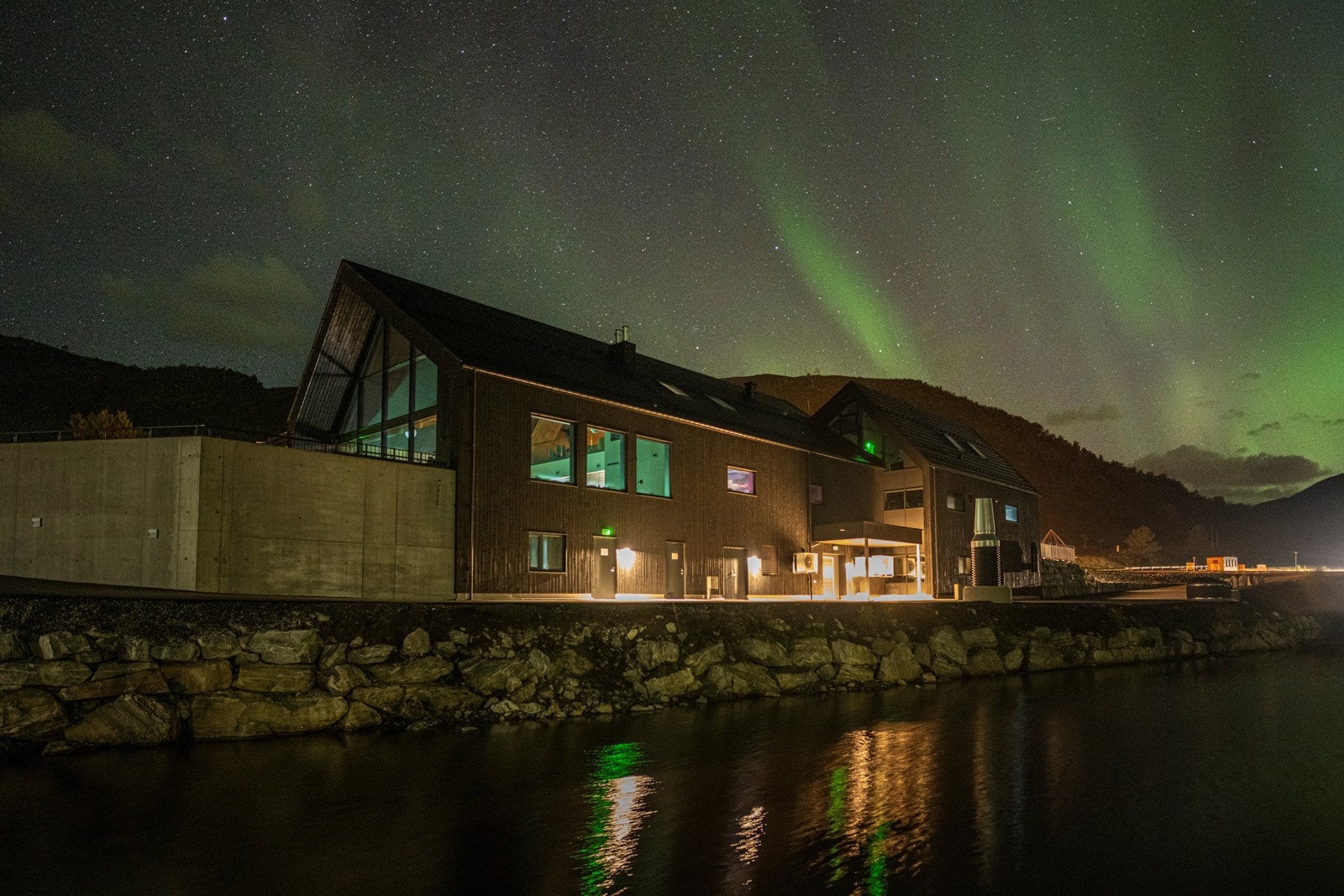 Stova 1957 kan by på en variert meny og gode drikkevarer. Galleribilde