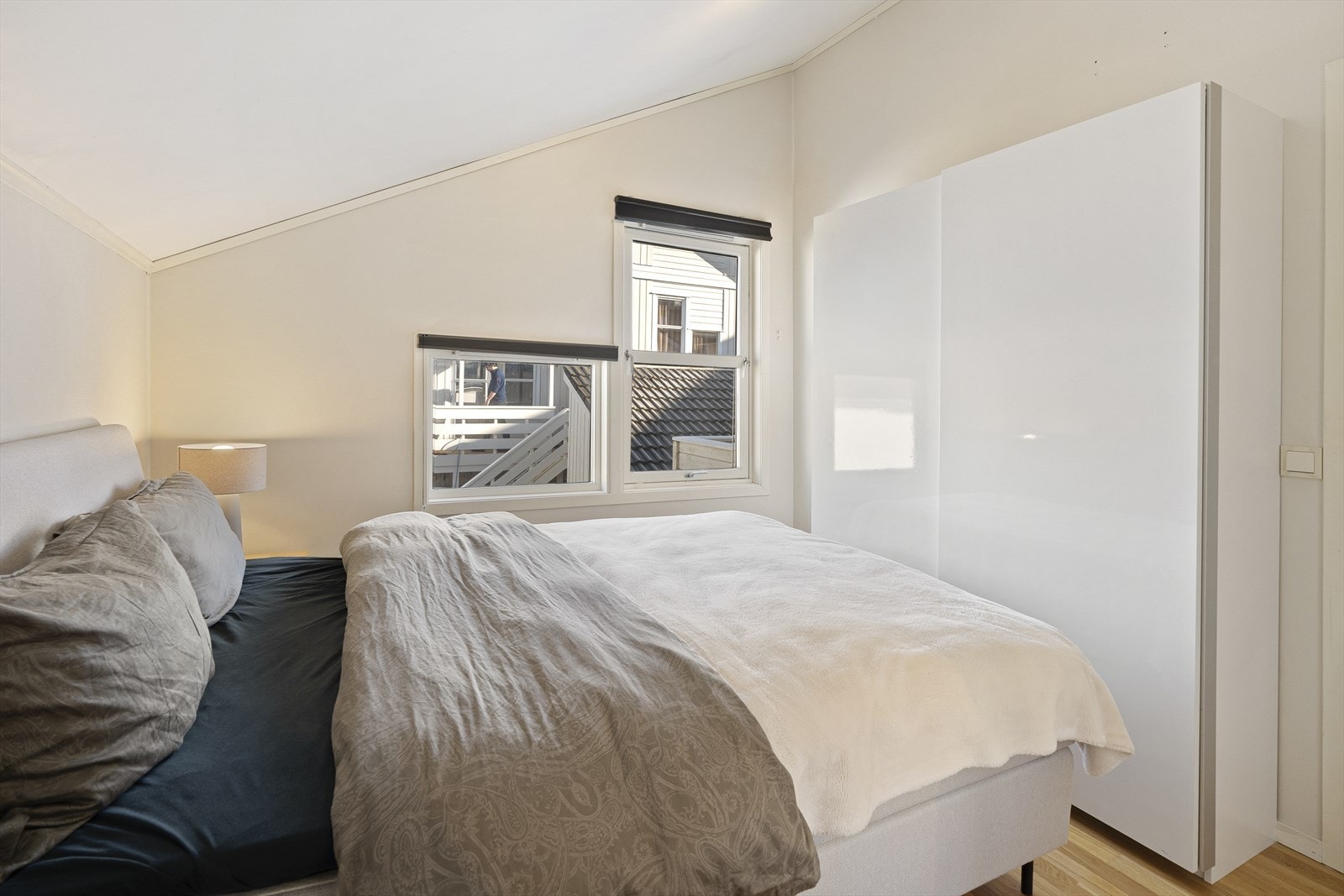 - Det er flere gode oppbevaringsmuligheter i leiligheten - Galleribilde