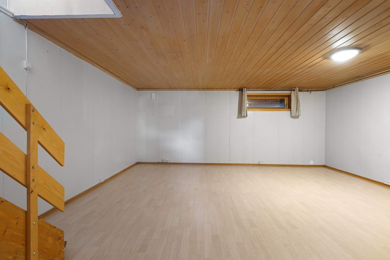 Kjellerstue Galleribilde