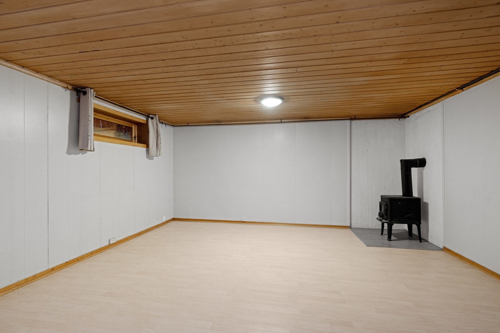 Kjellerstue Galleribilde
