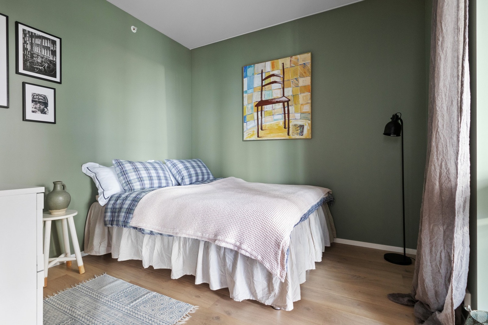 Soverom 2 er av god størrelse. Galleribilde