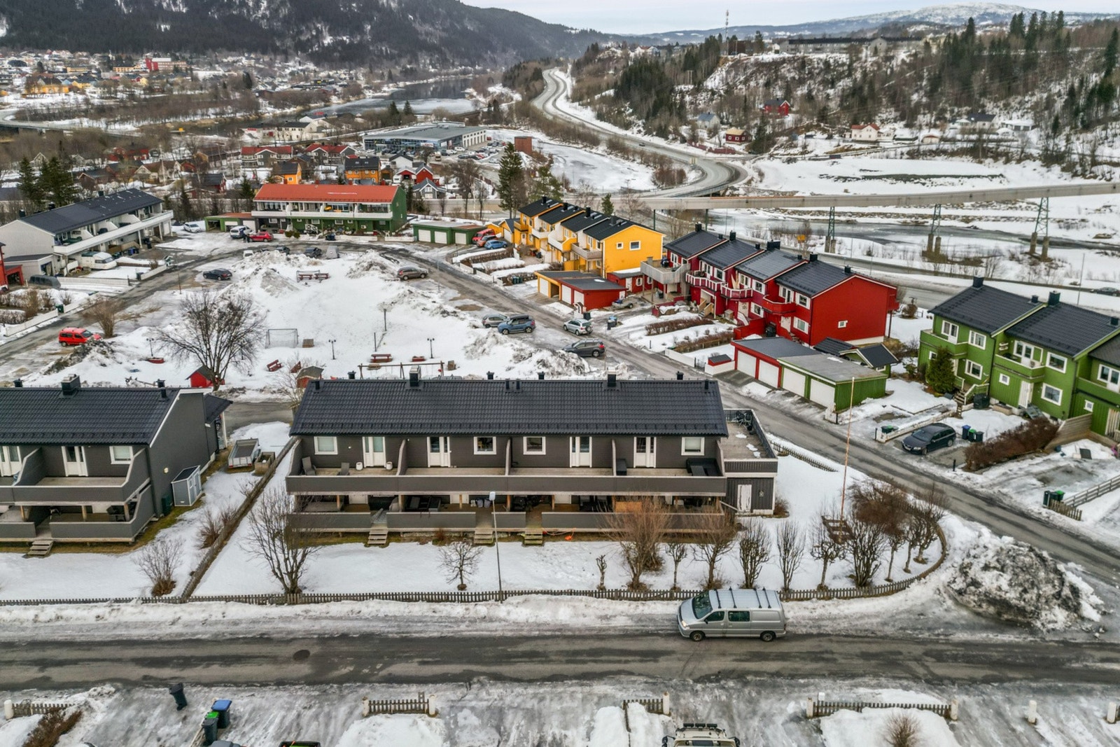 Her bor du i et rolig og barnevennlig boområde Galleribilde