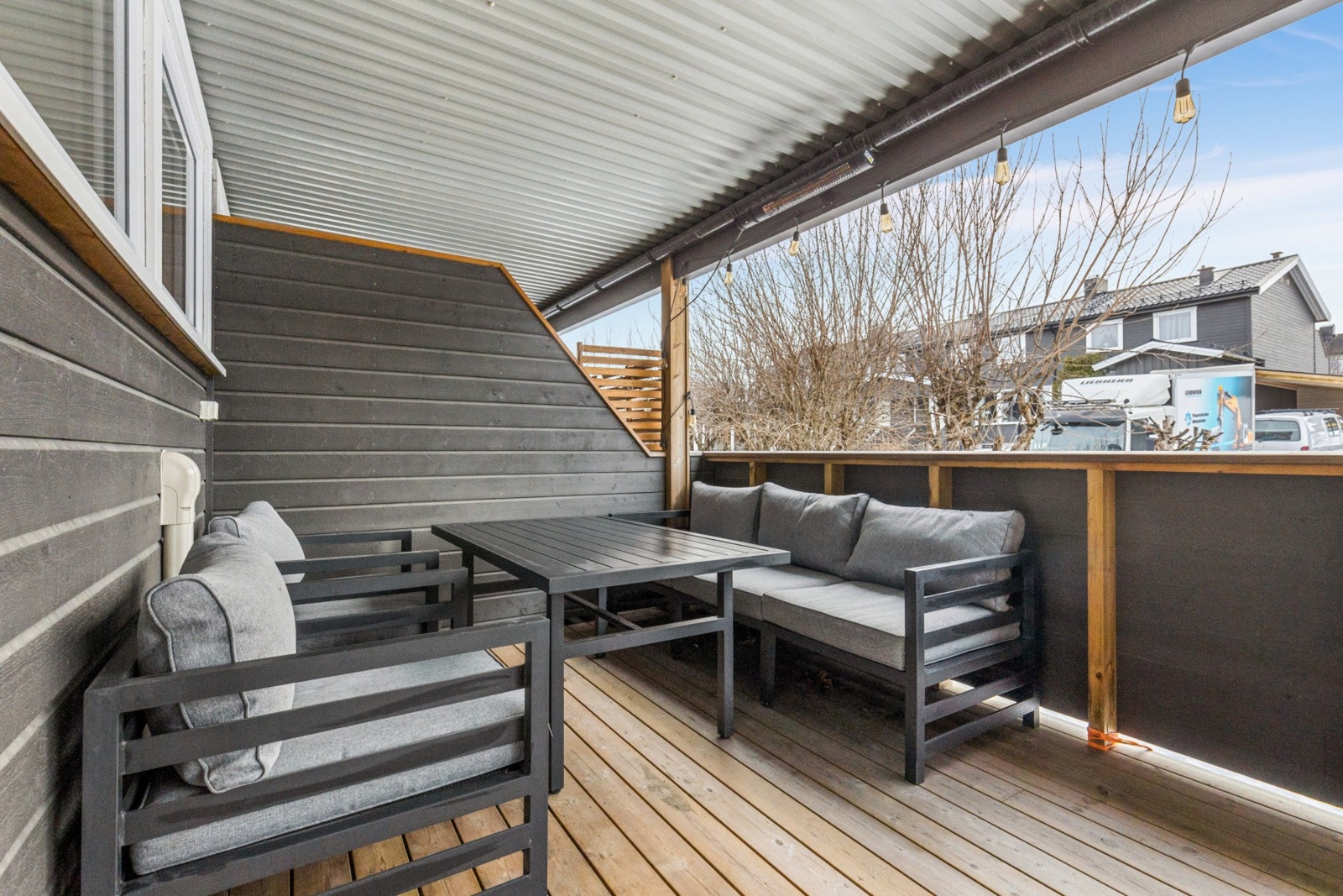 Her har du direkte utgang til flott overbygd terrasse Galleribilde