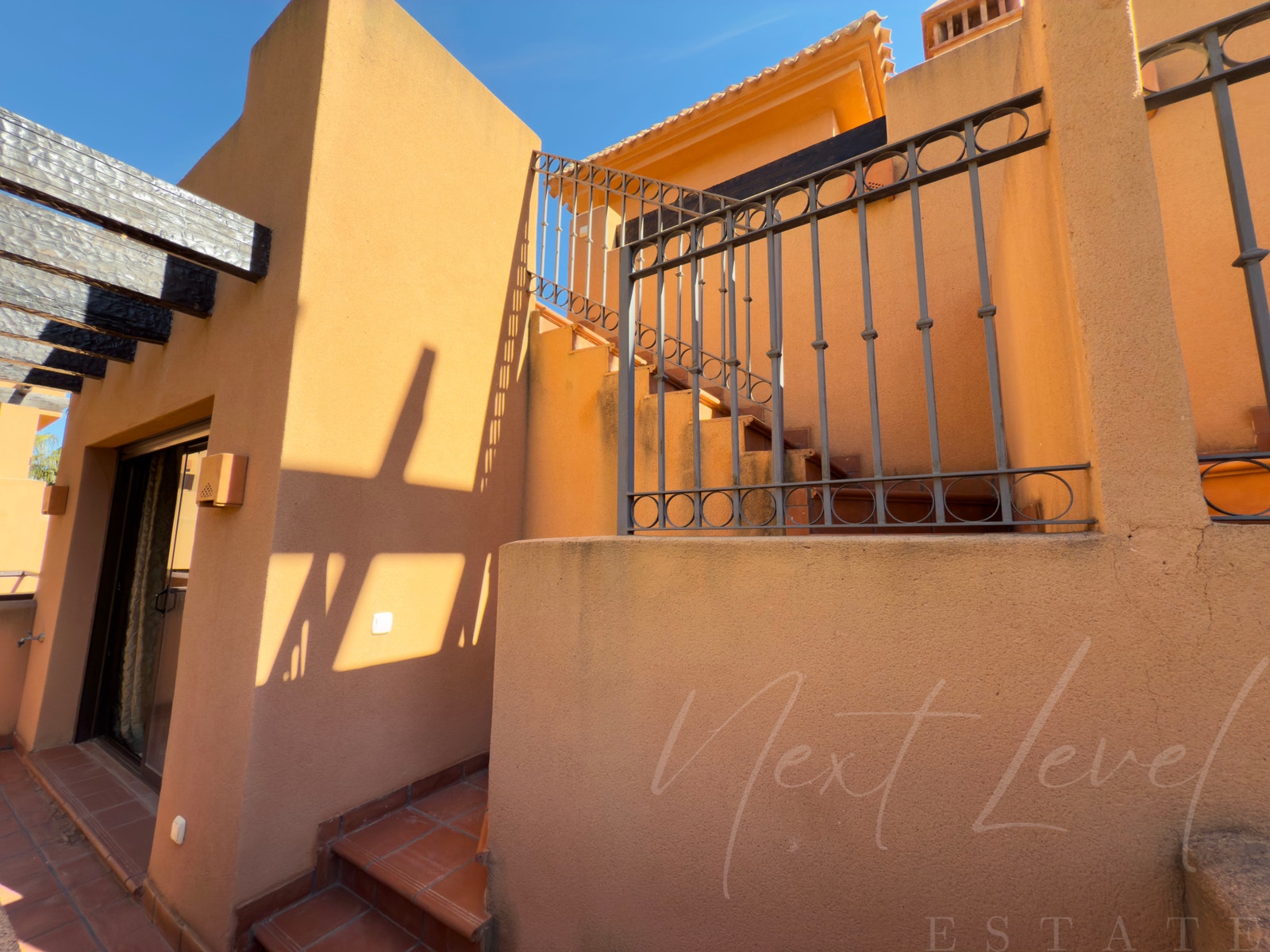 Trapp opp til solarium. Galleribilde