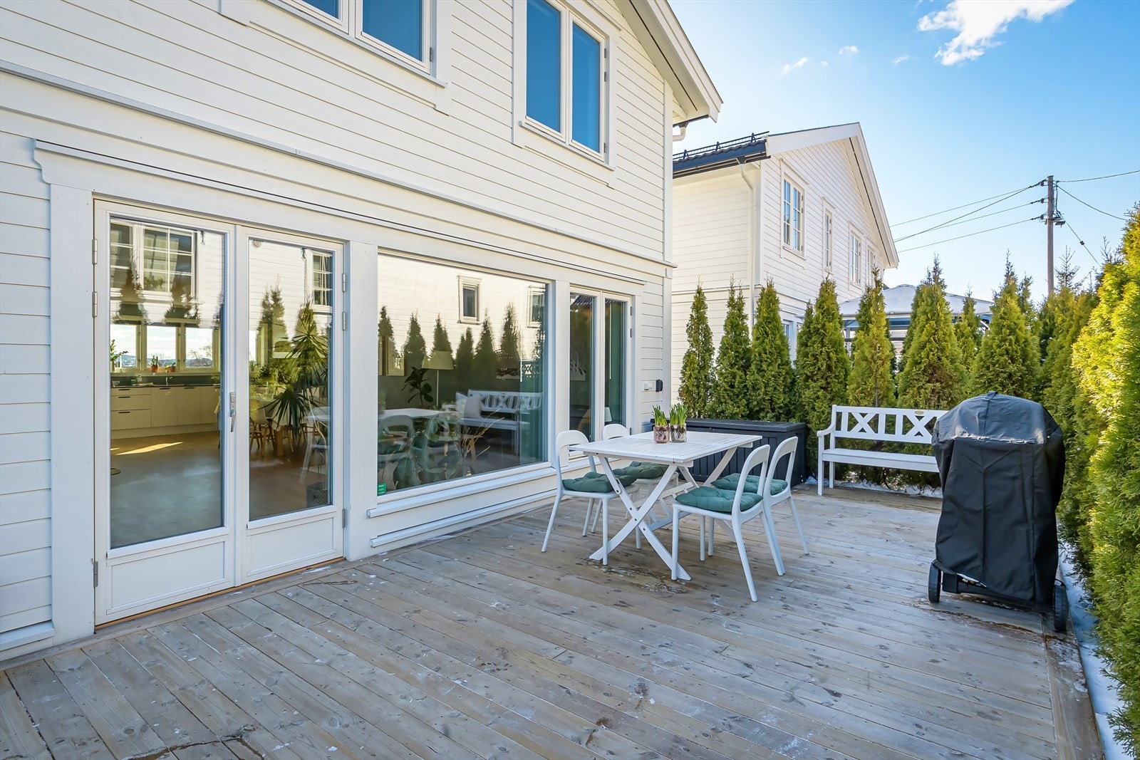 Silje Heggø v/Nordvik har gleden av å presentere Lundliveien 40! Galleribilde