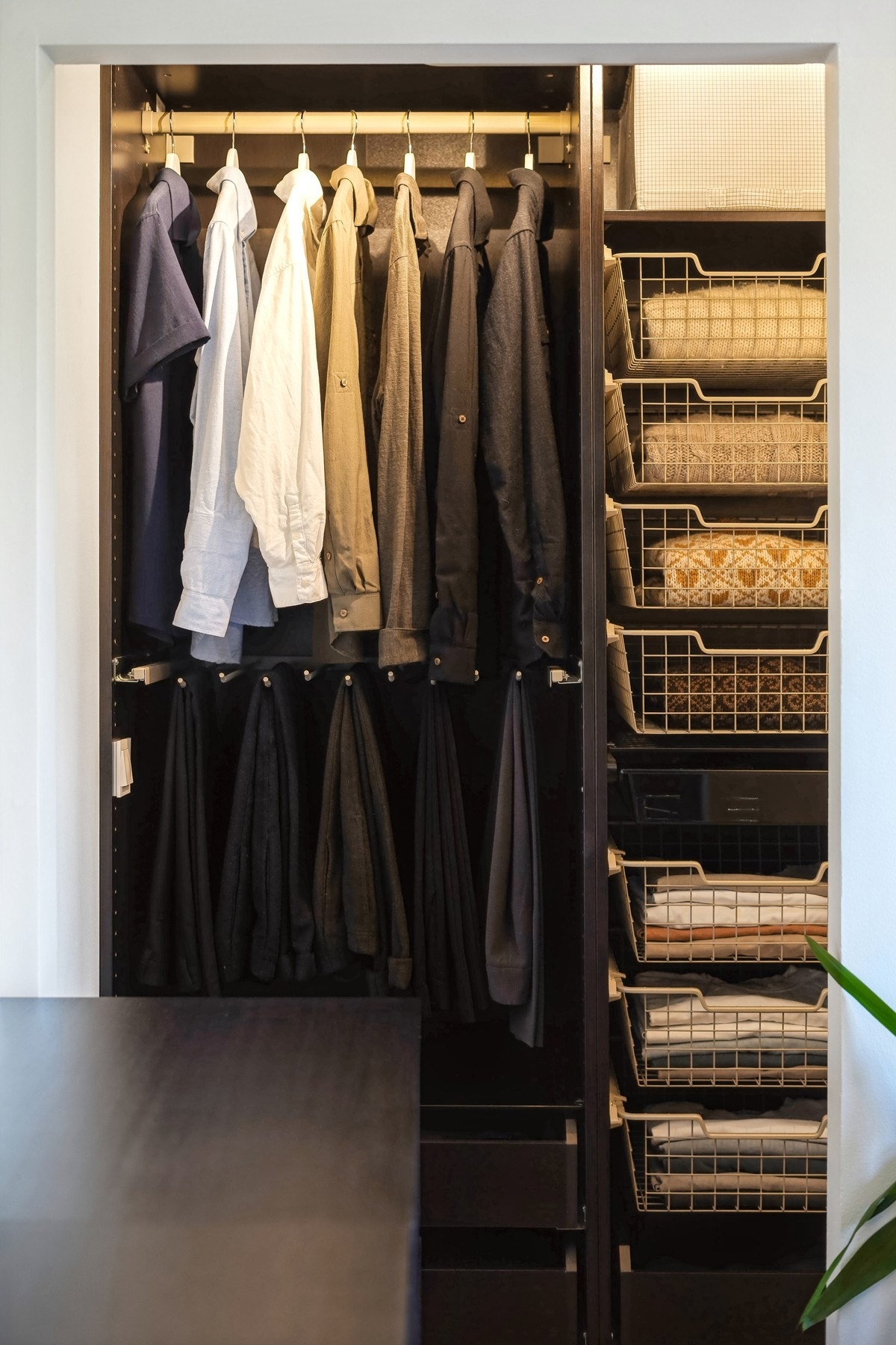 Praktisk walk-in i tilknytning til hovedsoverommet Galleribilde