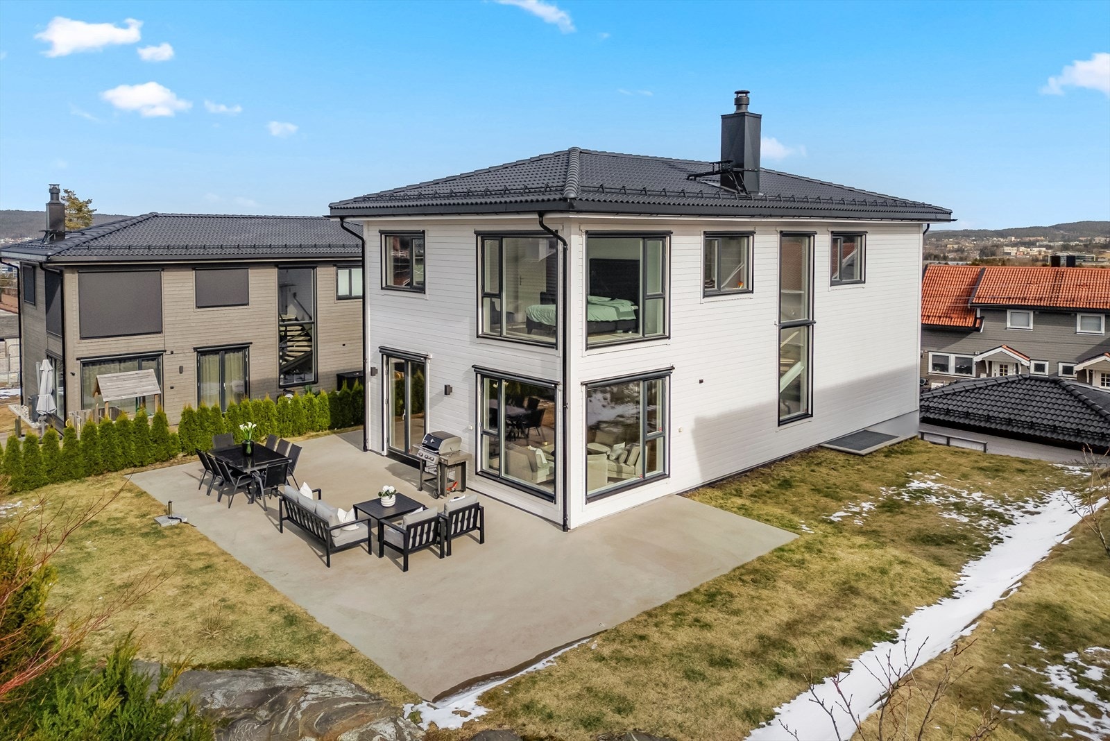 Østaveien 15 - Presentert av Nikola Gresko i Nordvik Frogner. Galleribilde