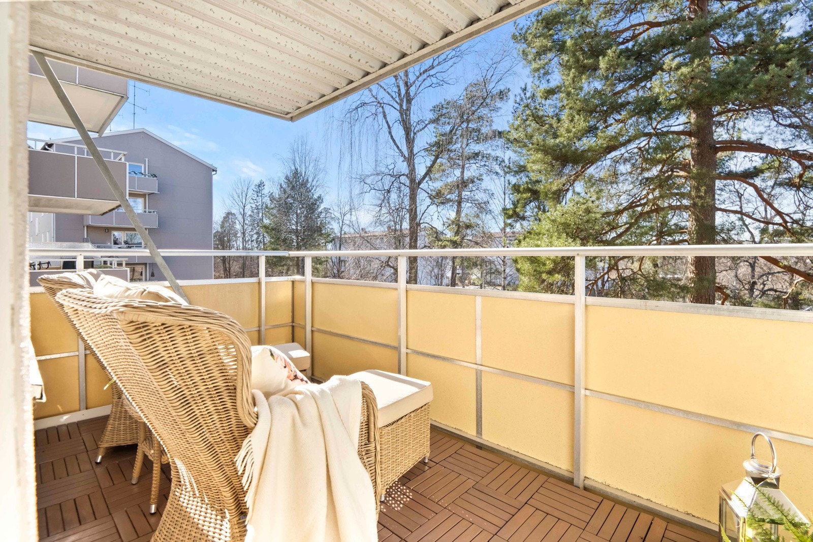 Iht. husordensreglene er det tillatt med både gass- og elektrisk grill på balkongen. Galleribilde