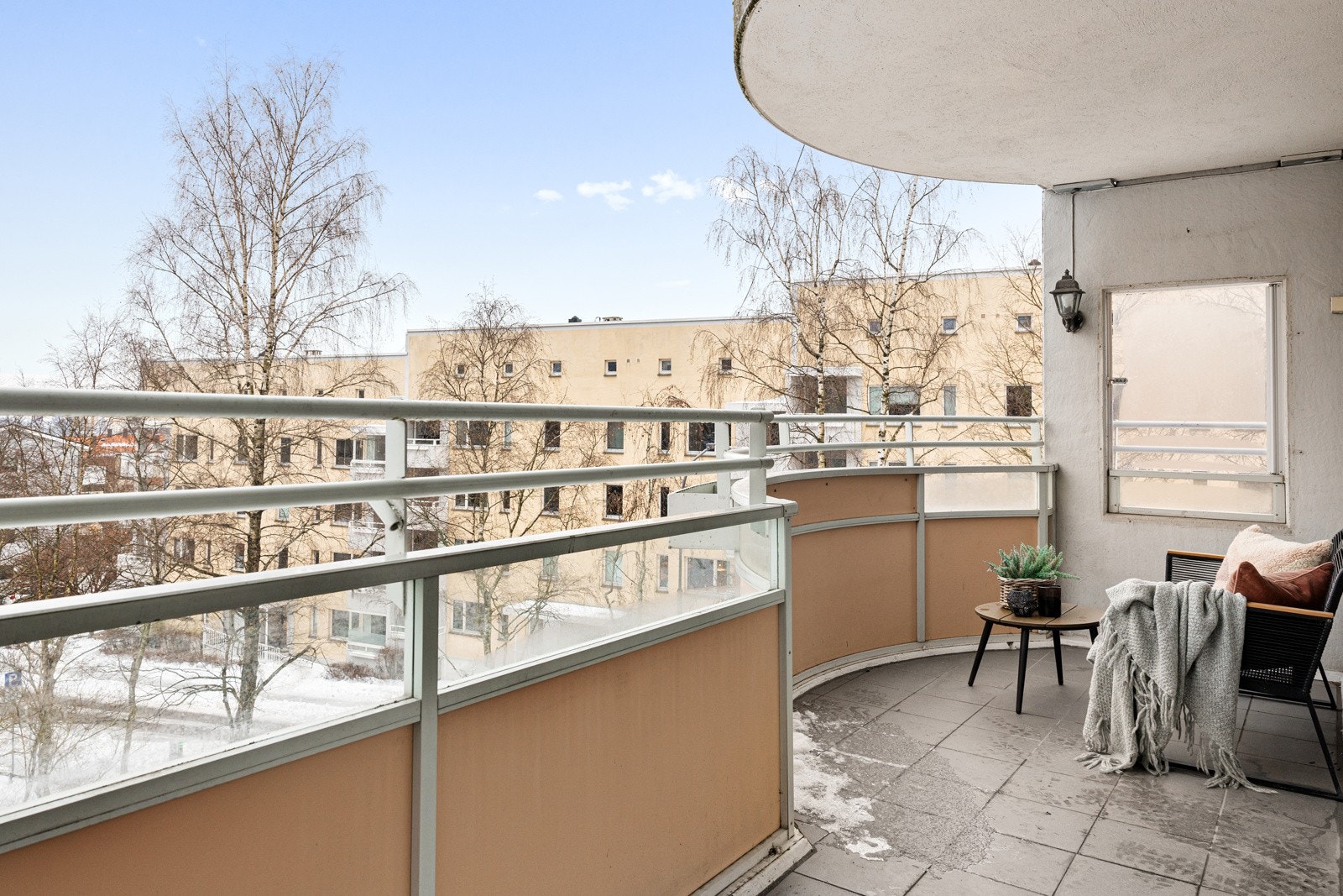 Dette er en lys og svært lekker 3-roms leilighet på 84 kvm med heis og balkong på 9 kvm Galleribilde