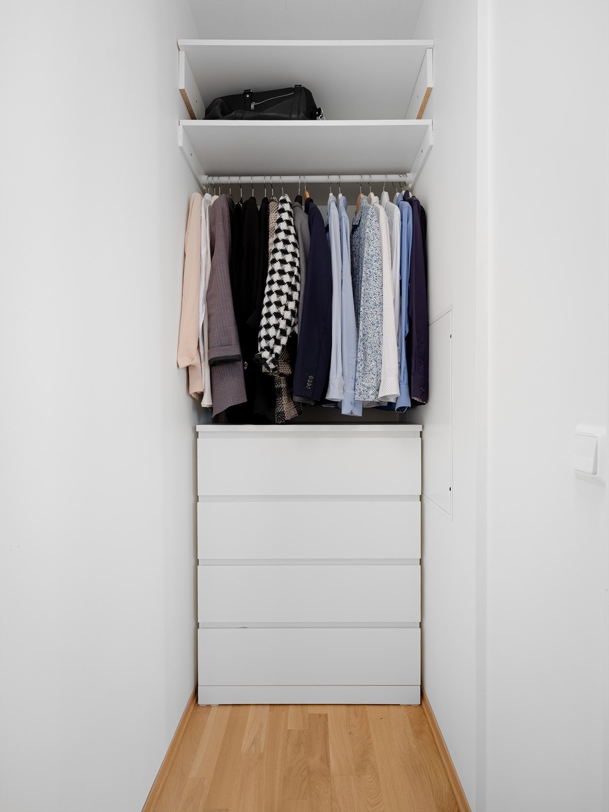 - Fra hovedsoverommet har du tilgang til et walk-in-closet - Galleribilde