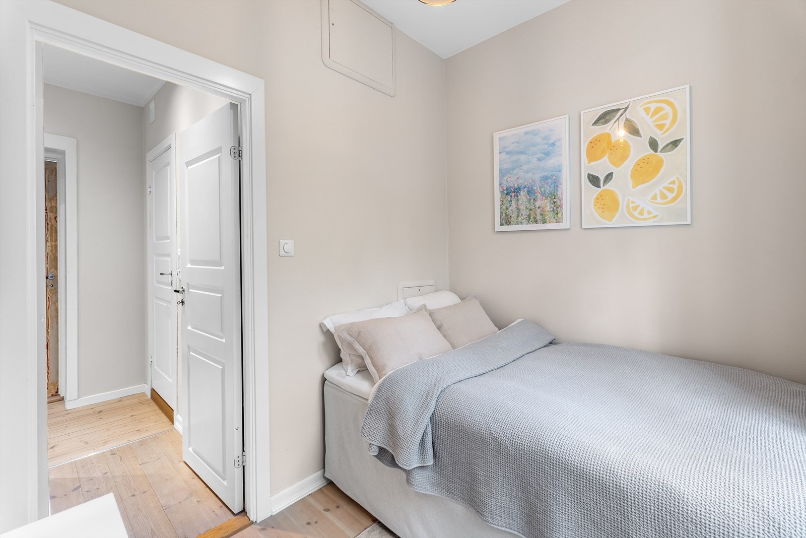 Rommet egner seg godt som gjesterom/kontor. Den avbildede sengen er 120 cm. Galleribilde