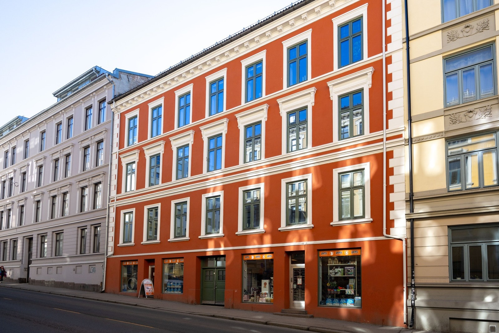 Perfekt beliggenhet for deg som ønsker å bo sentral i Oslo med gangavstand til alt man trenger i hverdagen. Galleribilde