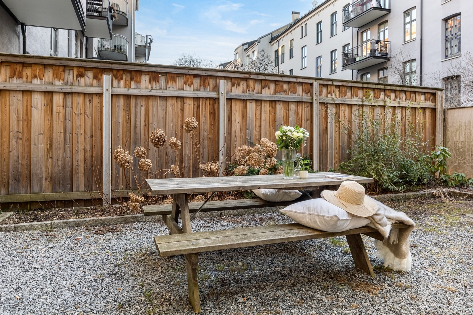Med busker og blomster blir det ekstra fint så fort våren er her. Galleribilde