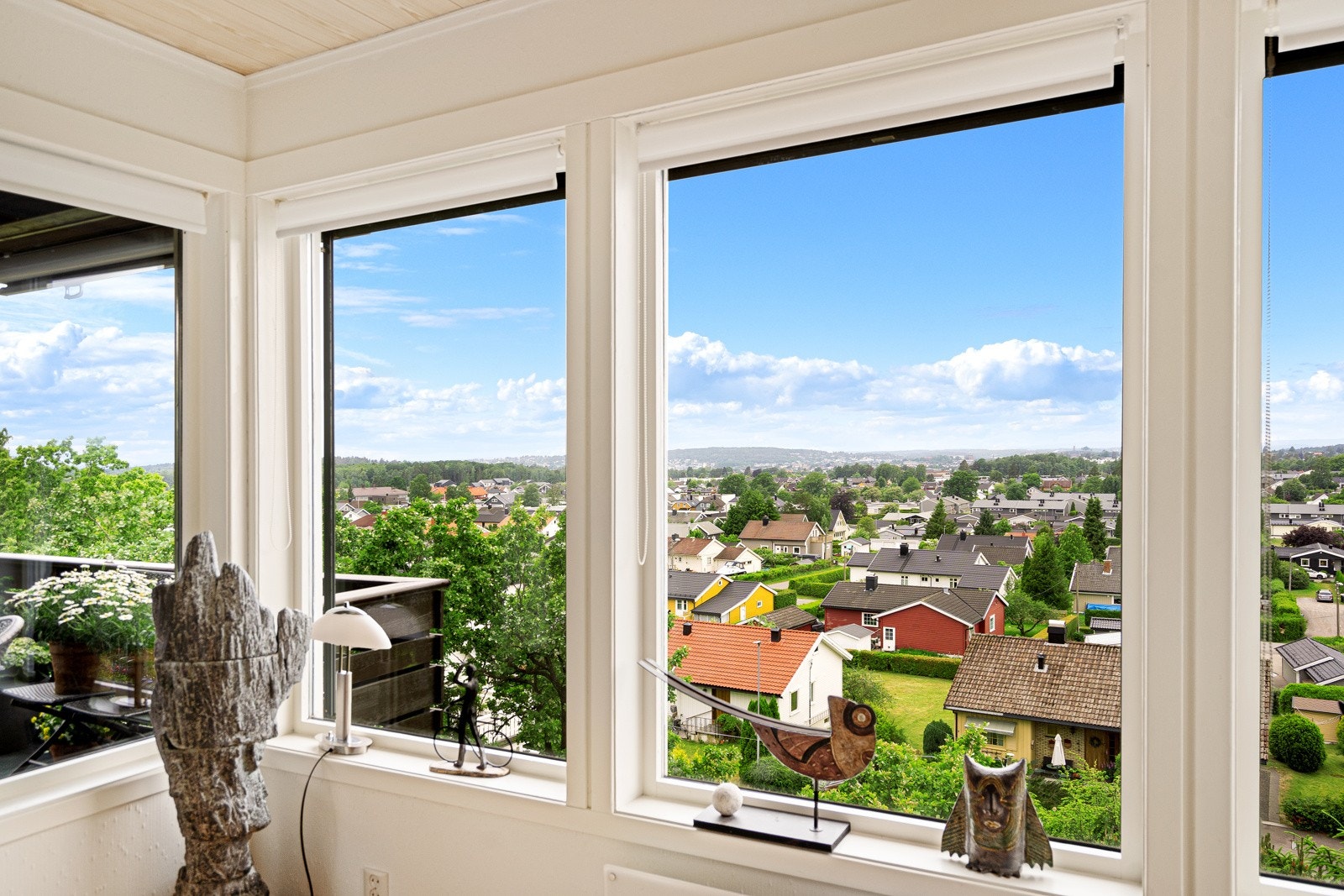 Høyt og fritt med RÅ utsikt og seneste kveldssol Galleribilde