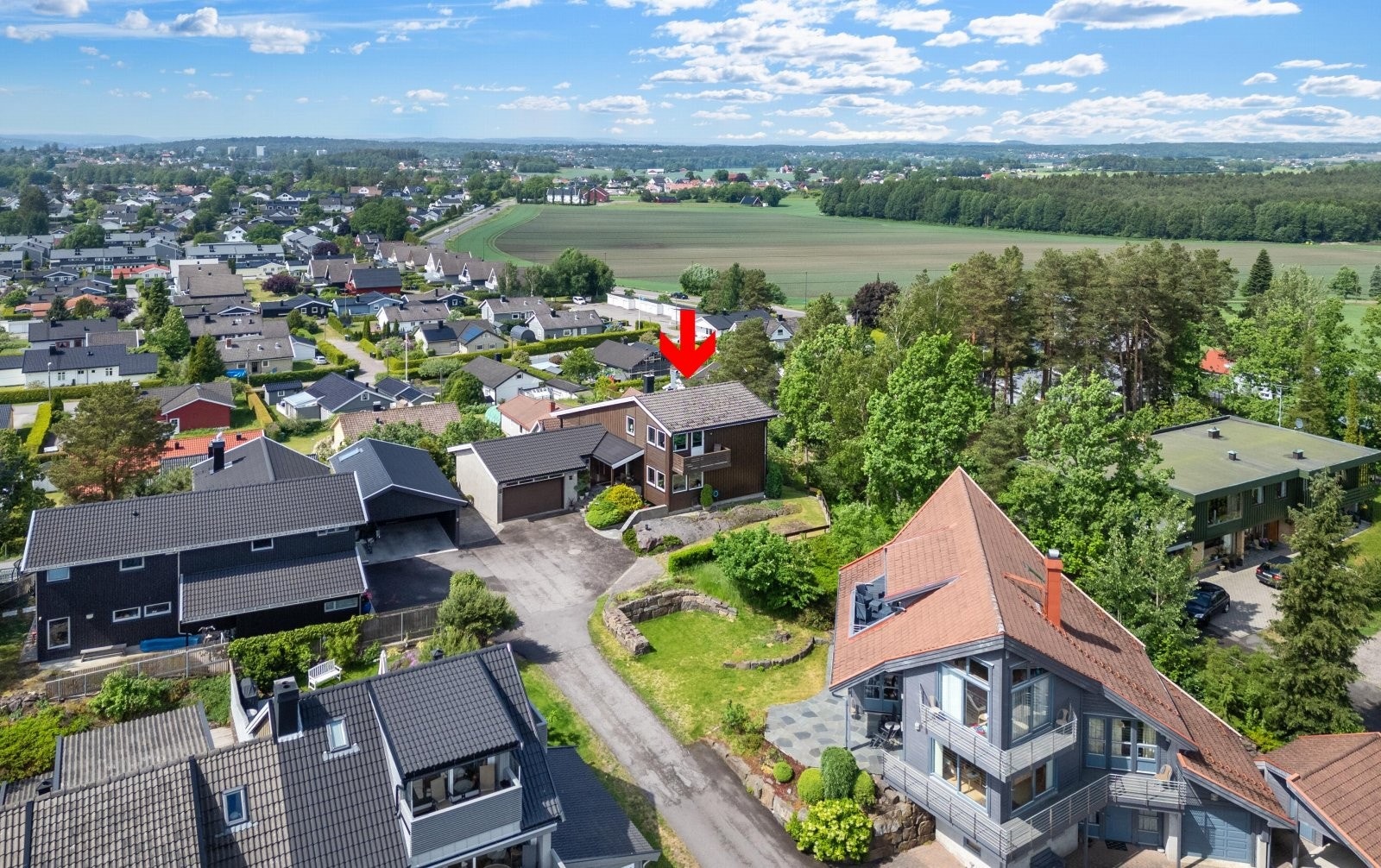 Rå utsiktseiendom med panorama utsyn mot både øst og vest Galleribilde