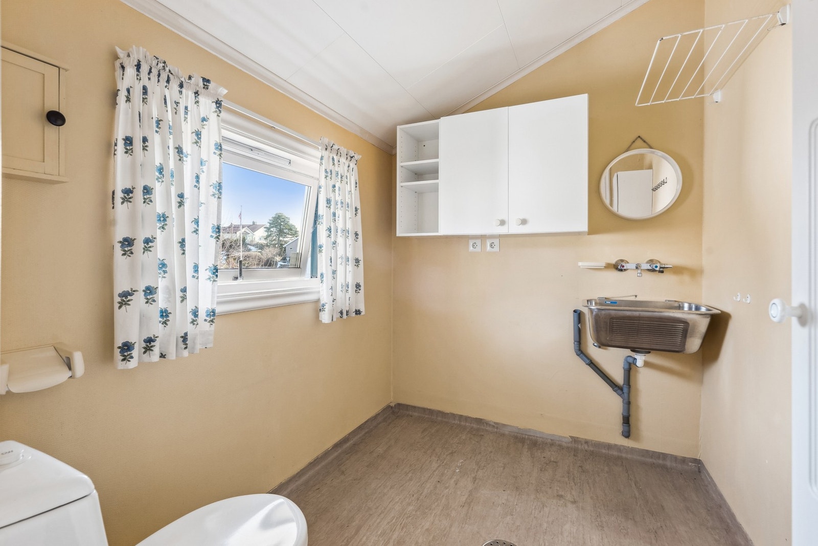 Vaskerom Galleribilde