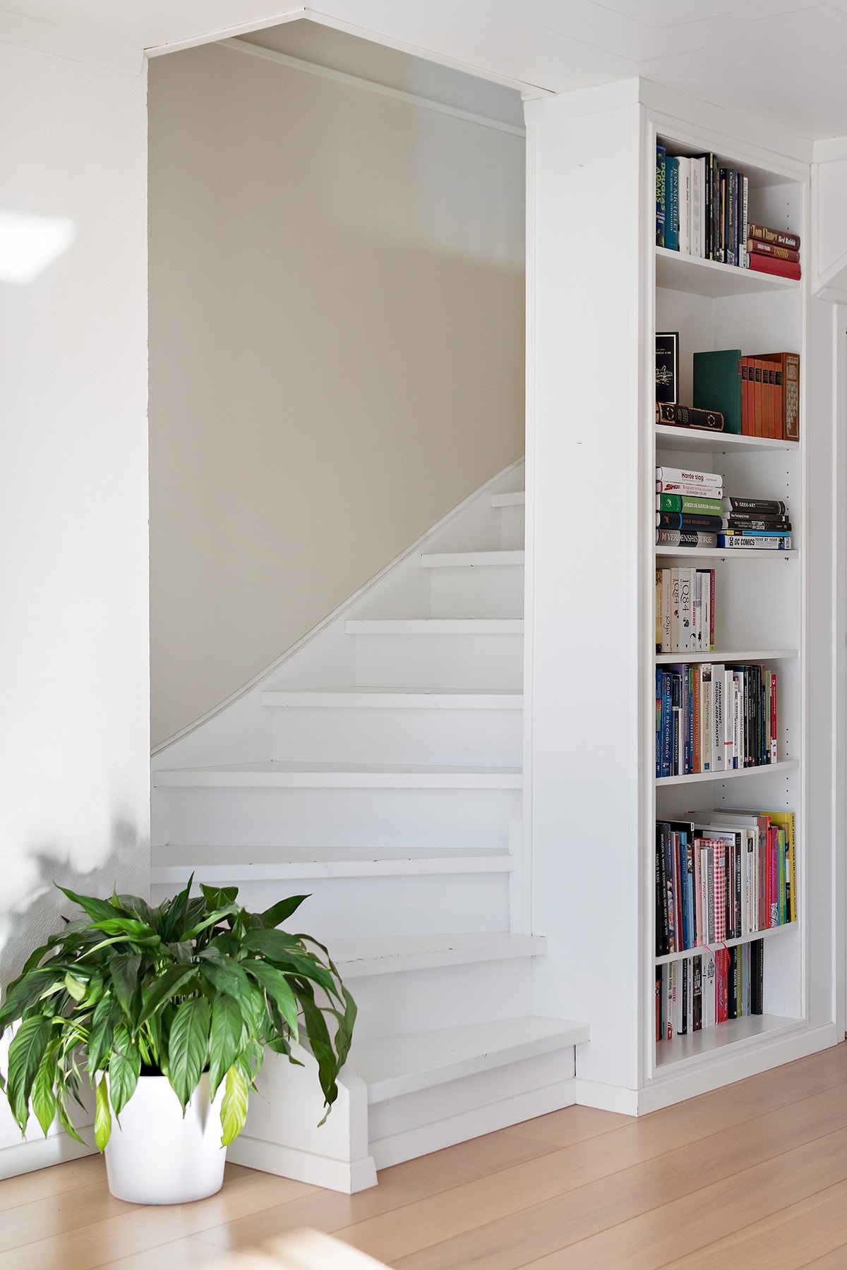 Fra stuen har du adkomst til 3. etasje Galleribilde