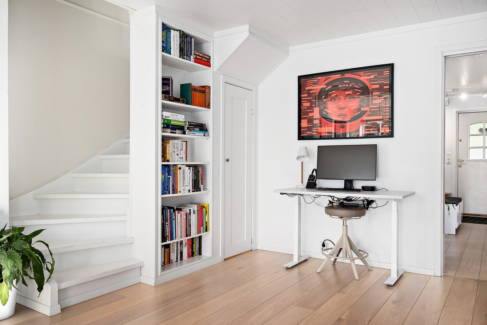 Mulighet for kontor-innredning i stue Galleribilde