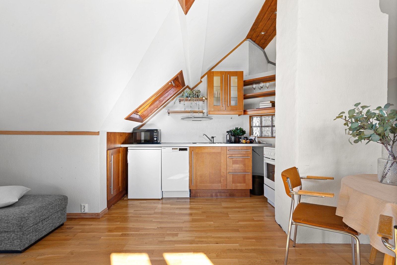 Åpen stue/kjøkken løsning. Galleribilde