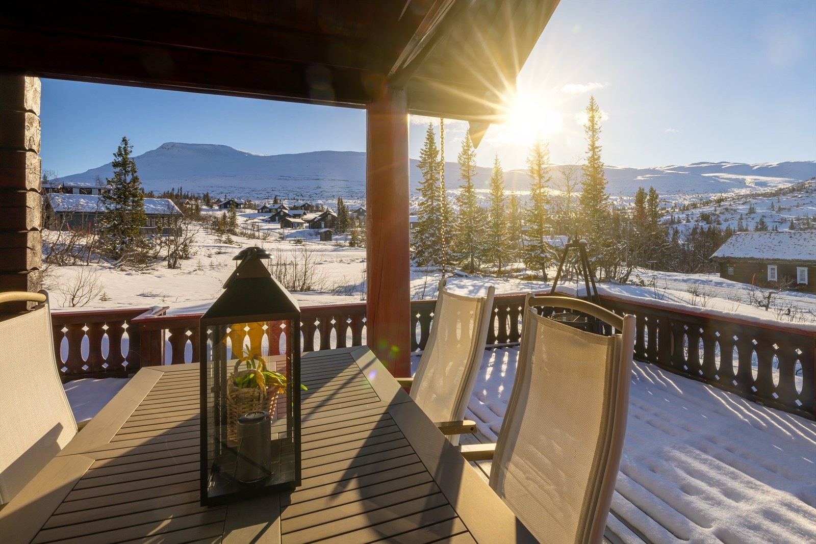 En flott familiehytte i vakre naturomgivelser på Høgevarde. Galleribilde