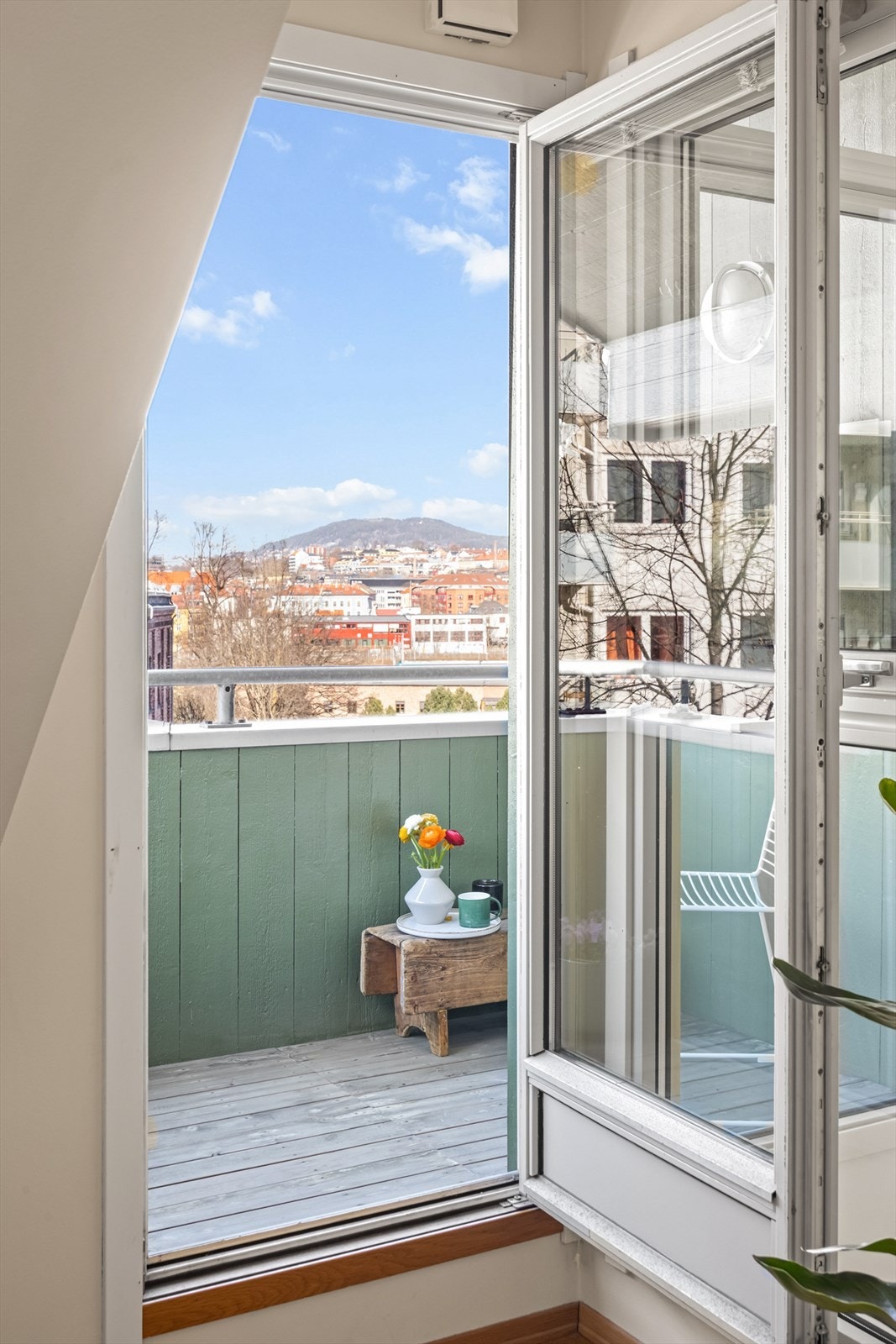 Soverommet har en egen balkong å trekke seg tilbake på. Galleribilde