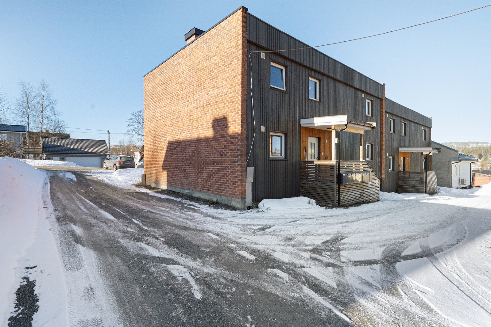 Adkomst fra baksiden. Galleribilde